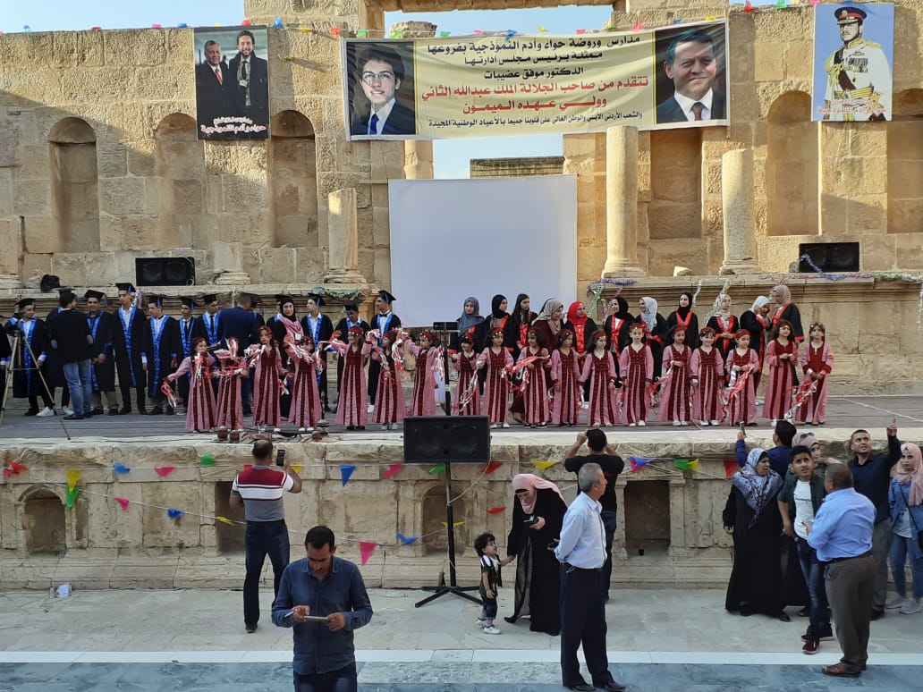 مدارس حواء وادم تحتفل بعيد الجلوس وتخريج الفوج ٢٤ من طلاب المدرسه 