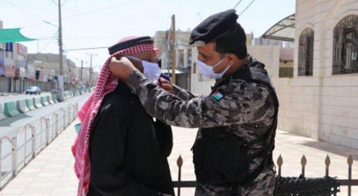 الحكومة: تشديد الرقابة على الالتزام بأمر الدفاع 11 لحماية استقرار الحالة الوبائية