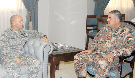 Army chief meets with meets with US Air Force Commander