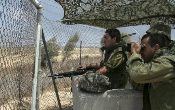 الاحتلال يفتح نيران رشاشاته تجاه الأراضي الزراعية وسط قطاع غزة