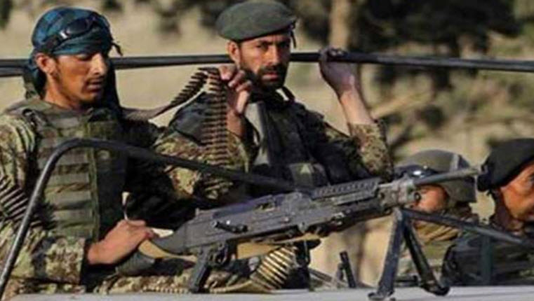 القوات الأفغانية تقتل نحو 70 مسلحا من داعش وطالبان