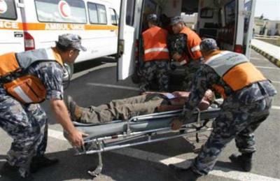 عمان: 5 إصابات في حادث تصادم بين شاحنة صغيرة ودورية سير