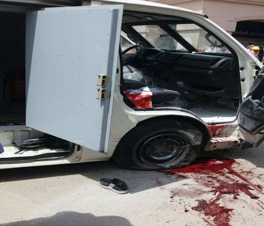 سطو مسلح على سيارة نقل أموال غرب الرياض وتعرض أفرادها لإصابات.. مصور