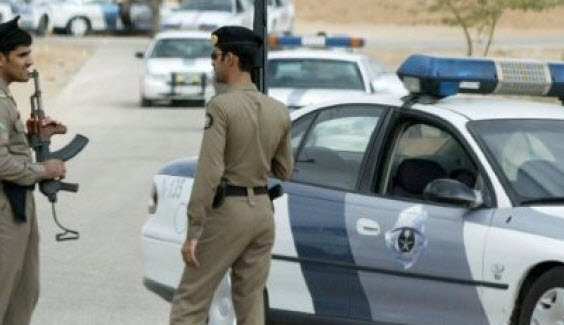 الشرطة السعودية تؤكد مقتل سعودي واختطاف اخر على يد 5 ملثمين مسلحين شرق البلاد