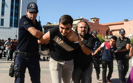 حملة اعتقالات في صحيفة "سوزجو" التركية المعارضة