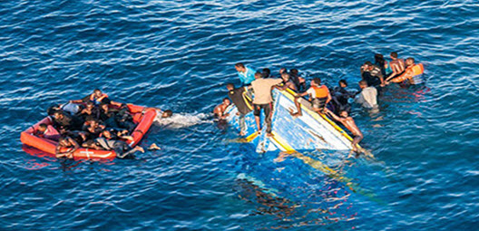 مصرع العشرات من المهاجرين غرقا في البحر المتوسط