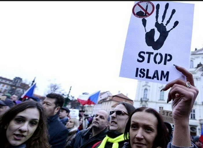 لندن: مظاهرة ضد الإسلام تنظمها جماعة متطرفة