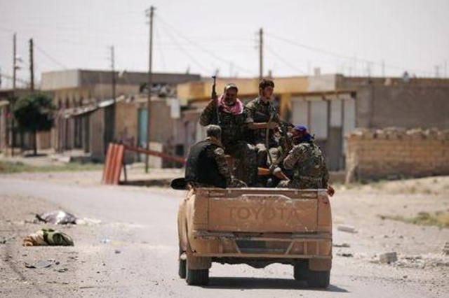 قوات سوريا الديمقراطية تتوقع بقاء قوات أمريكية في سوريا لعقود