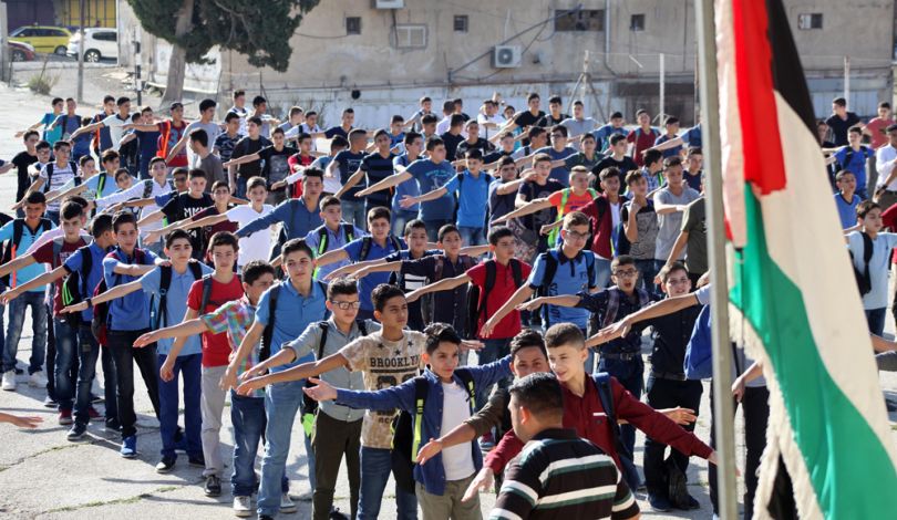 مليون و250 ألف طالب يعودون إلى المدارس في الأراضي الفلسطينية