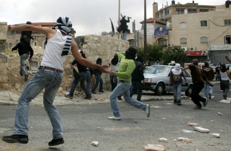 إصابة طفليْن برصاص وقنابل الاحتلال شمالي شرق القدس