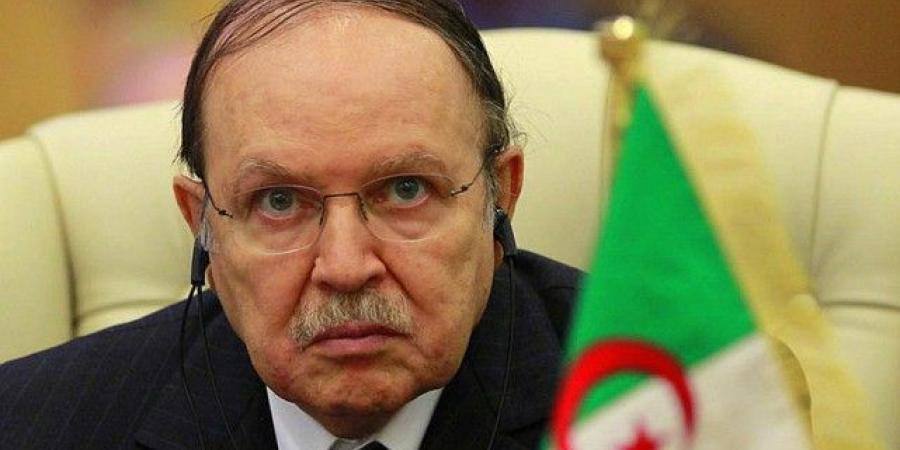 صحيفة جزائرية: بوتفليقة ينوي الترشح لولاية رئاسية خامسة