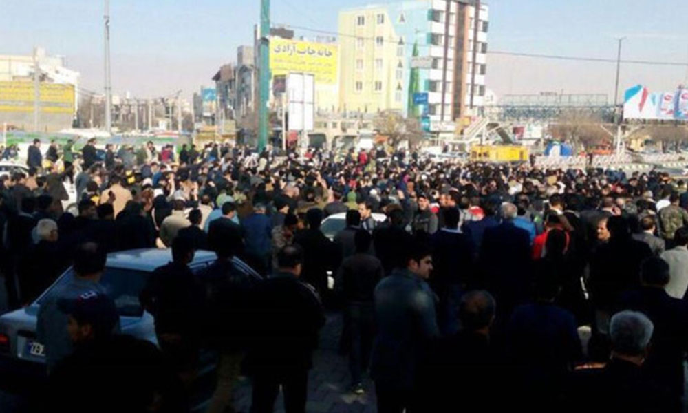 حصيلة قتلى التظاهرات في إيران ترتفع إلى 21