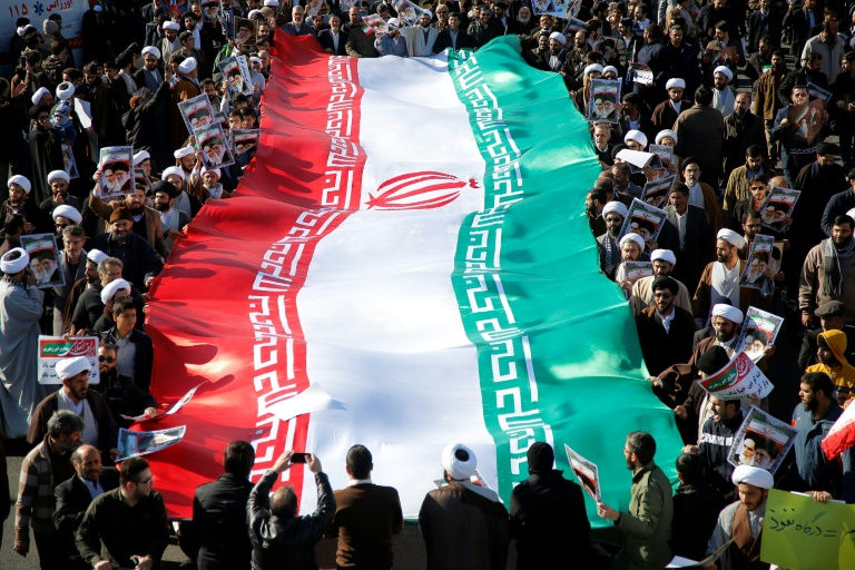 تظاهرات مؤيدة للنظام الإيراني لليوم الثالث على التوالي