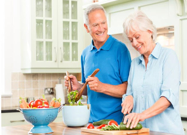 الأعمال المنزلية تُحسن صحة المسنين
