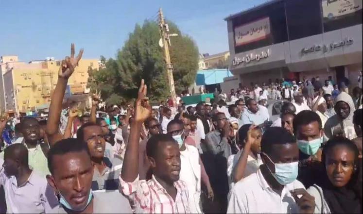 الشرطة السودانية تقمع مظاهرة ضد الغلاء