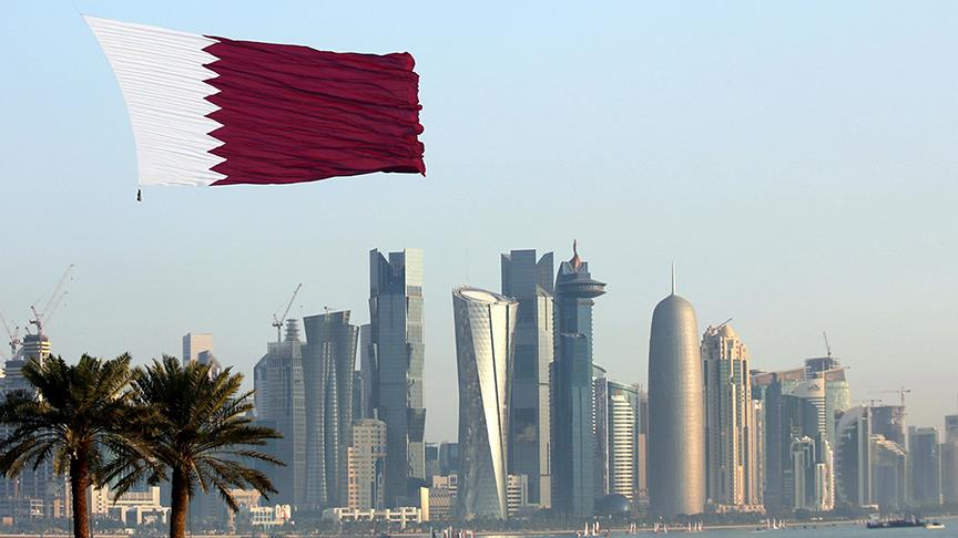قطر تلاحق أكبر بنك إماراتي في واشنطن