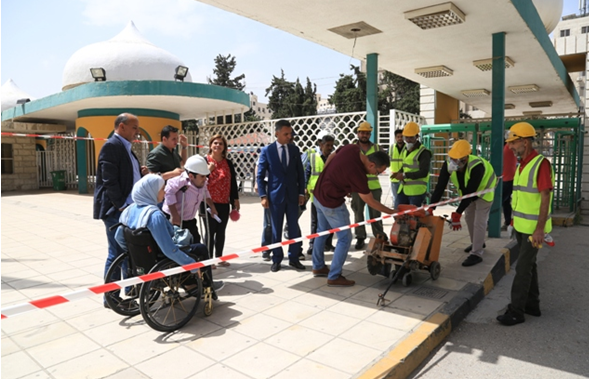 "الأردنية" تطلق مشروع "المسار الآمن" للطلبة ذوي الإعاقة البصرية