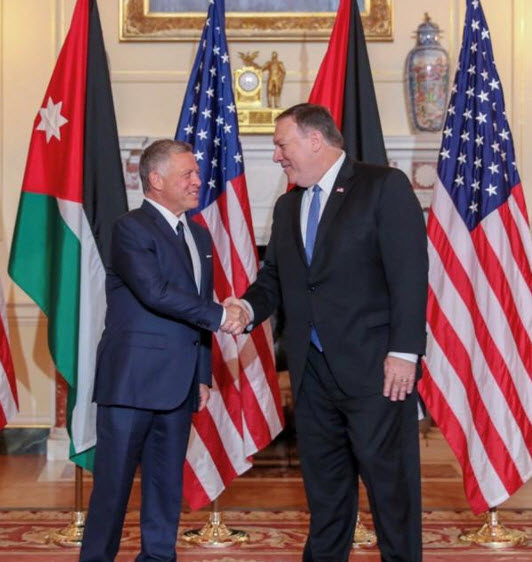 الملك يلتقي وزير الخارجية الأمريكي