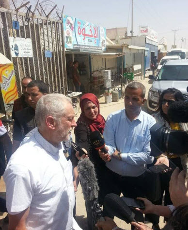 زعيم حزب العمال البريطاني يزور مخيم الزعتري