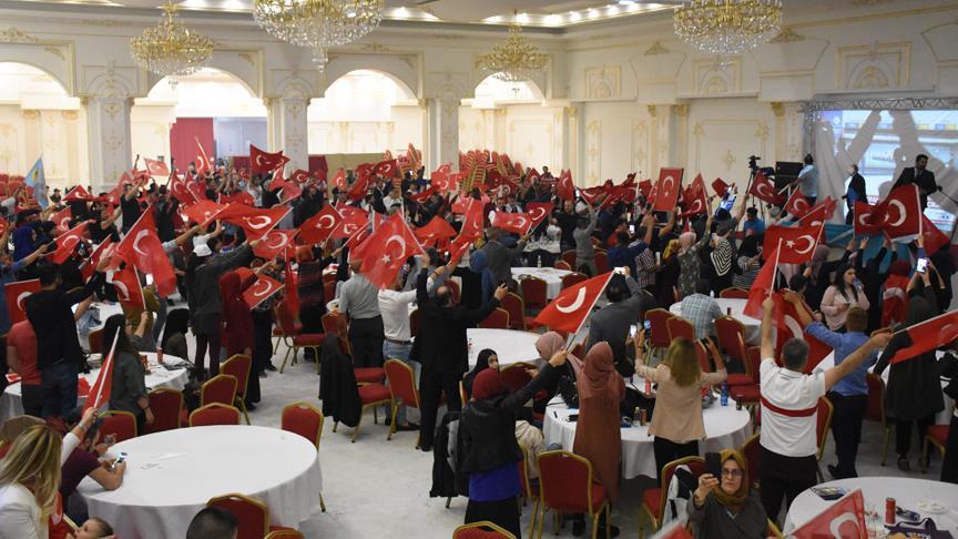 الأتراك في النمسا يحتفلون بفوز أردوغان في الانتخابات