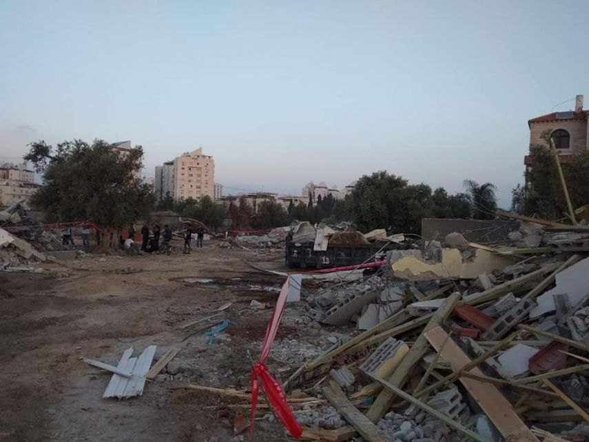 الاحتلال يهدم أربعة منازل في اللد بدعوى البناء دون ترخيص