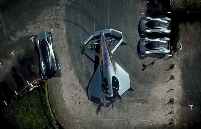 أستون مارتن تكشف عن نموذج مصغر لسيارة رياضية طائرة