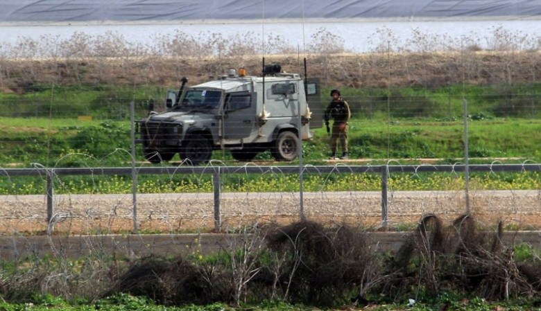 إطلاق نار على عربة صهيوني عند الحدود مع غزة