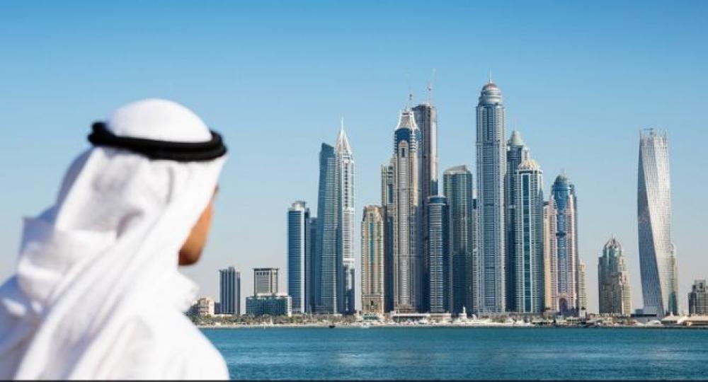 الإمارات تعلن رد الضريبة بالمطارات للسياح