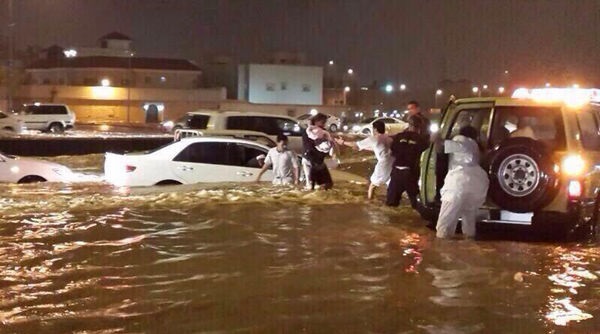 الكويت توفر شققا للمتضررين من الأمطار