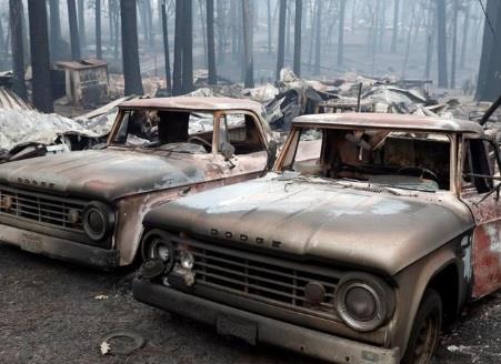 فرق إنقاذ تبحث عن 630 مفقودا في حريق دمر بلدة وقتل 63 شخصا في كاليفورنيا