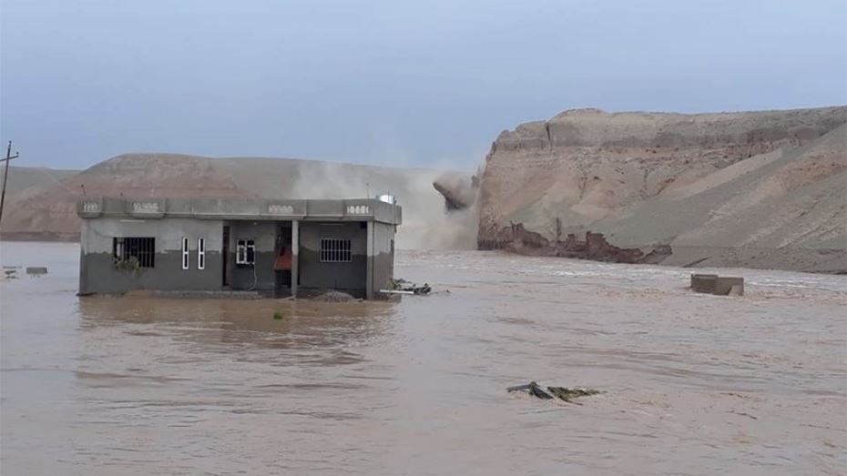 العراق.. السيول تغرق آلاف الخيم للنازحين في نينوى