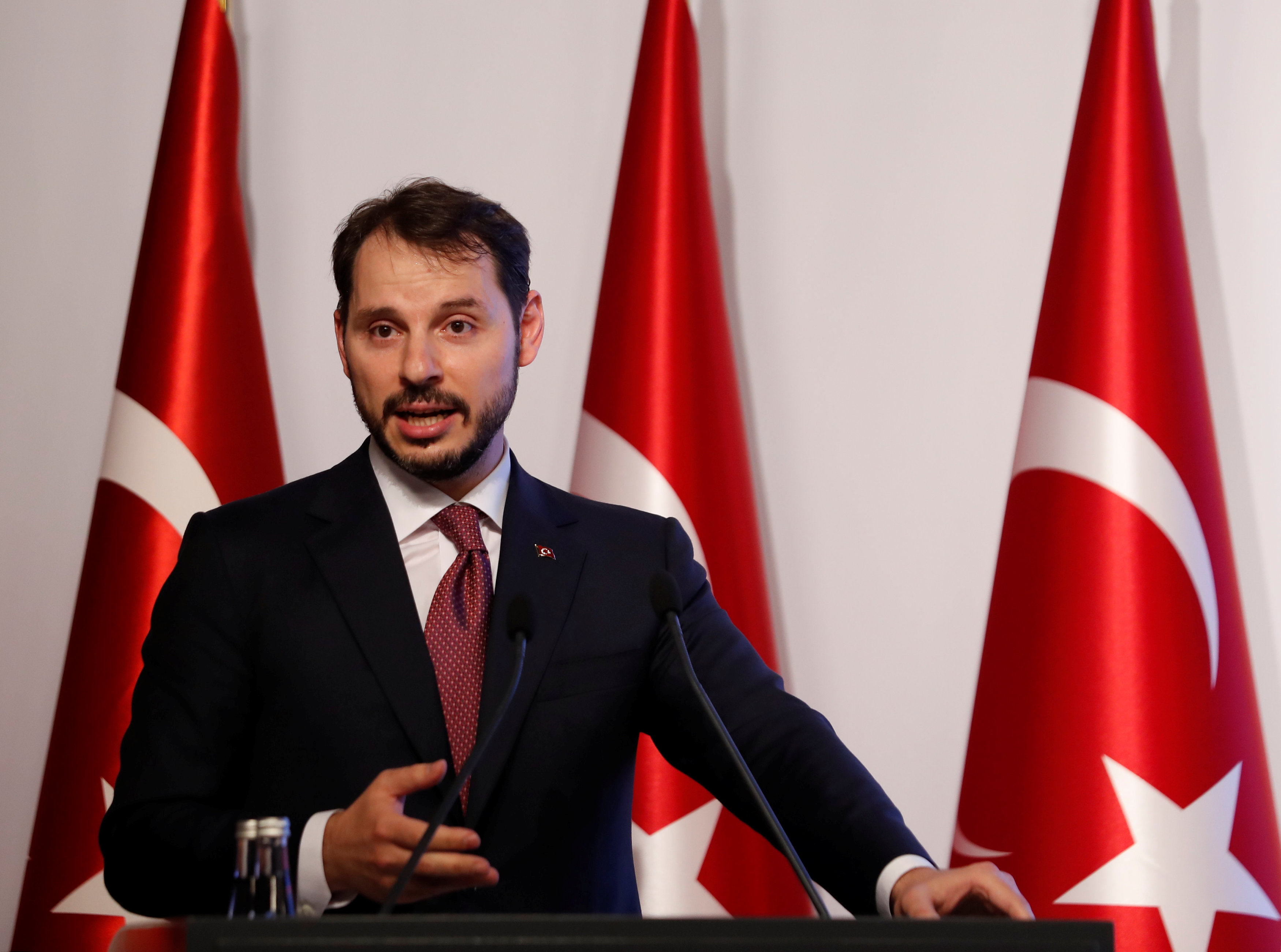 وزير: تركيا بحاجة لإصلاحات هيكلية ورفع قيمة عملتها