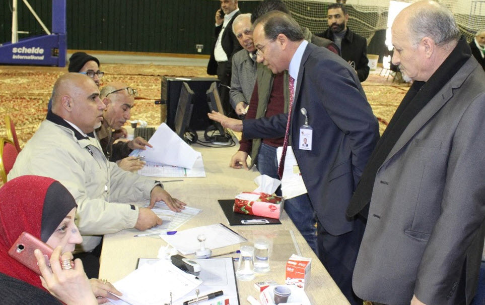 عضوان من الهيئة المستقلة للانتخاب يتفقدان انتخابات غرفة تجارة اربد