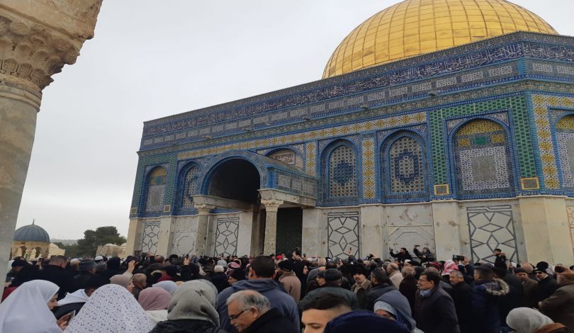 اعتقال خمسة فلسطينيين عقب تمكنهم من فتح أبواب مسجد "قبة الصخرة"