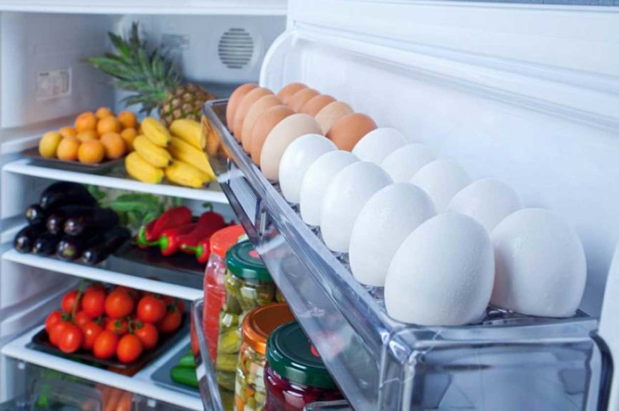 خبراء يحذرون: ممنوع وضع هذه الأغذية والمشروبات في الثلاجة
