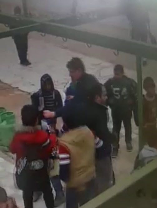 مادبا.. والد طفل يدعي محاولة 4 من السياح الروس خطف ابنه في بلدة الفيصلية.. مصور وفيديو