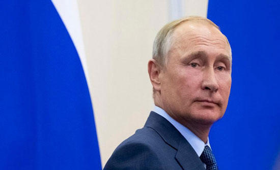 بوتين يوقع قانونا لمكافحة الأخبار الكاذبة