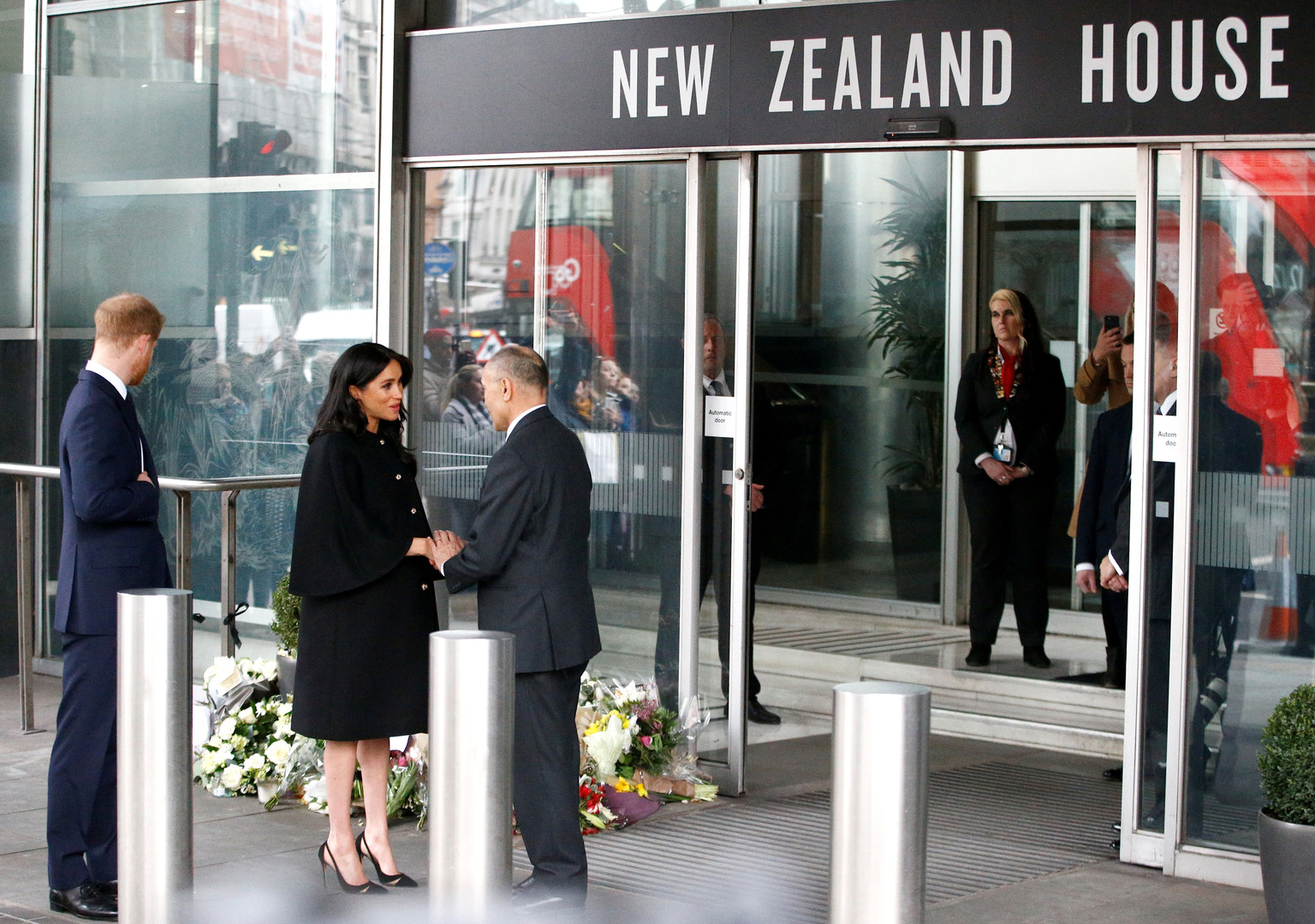 الأمير هاري وعقيلته ميغان يعزيان بضحايا هجوم نيوزيلندا