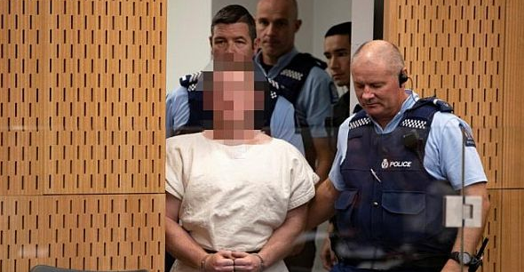 شرطة نيوزيلندا: سفاح المسجدين كان على طريق مجزرة ثالثة