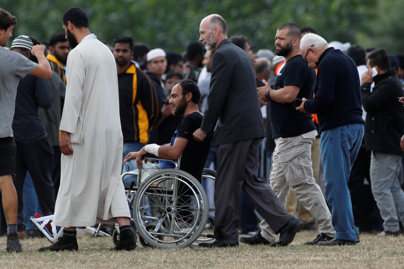 بدء دفن ضحايا حادث إطلاق النار بمسجدين في نيوزيلندا