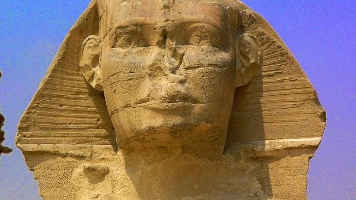 لماذا تحطمت أنوف الآثار المصرية؟ حل اللغز التاريخي المحير