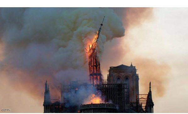 رجل دين متشدد يصدم العالم بتصريح عن سبب "حريق نوتردام"