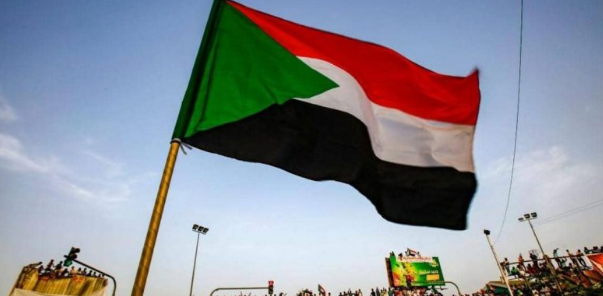 السودان.. "حملة إعفاءات" جديدة تطال مسؤولين حكوميين