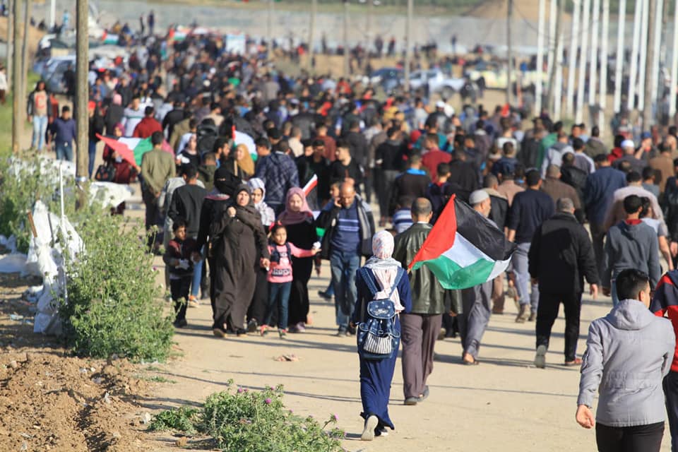 42 إصابة باعتداء الاحتلال على المشاركين بجمعة "يوم الأسير" بغزة.. مصور