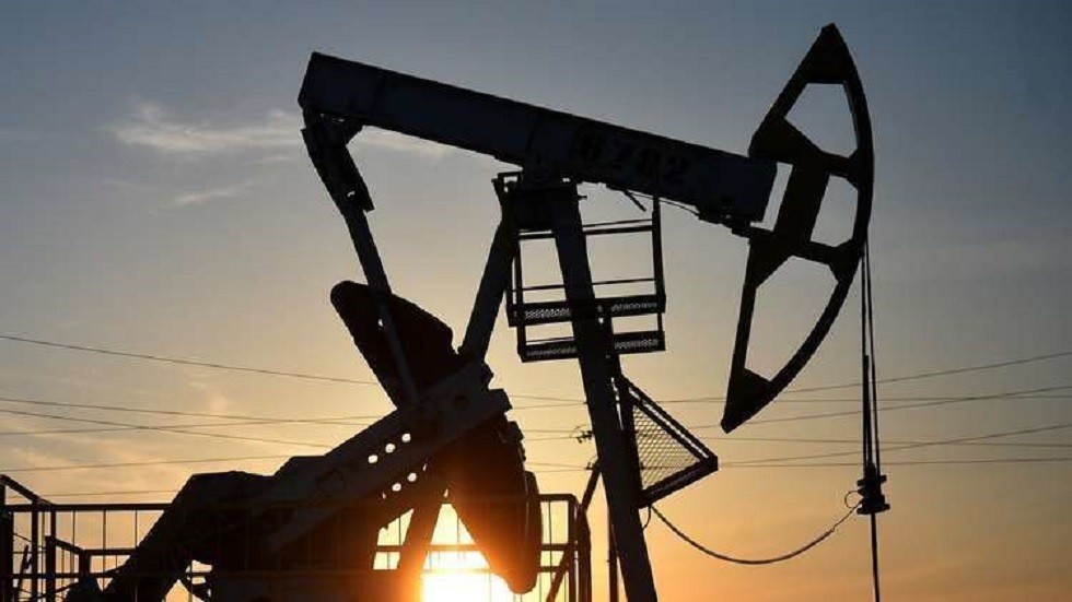 مسؤول سعودي: سوق النفط ستتوازن في 2019