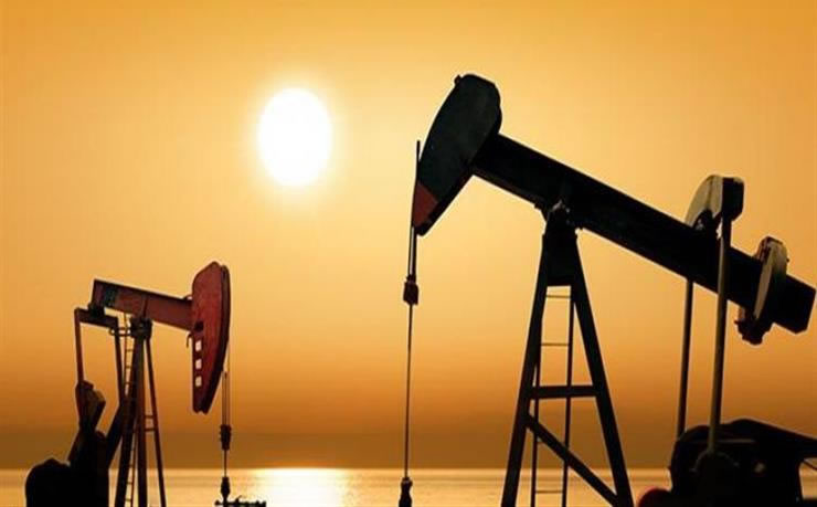 النفط عند أعلى مستوى منذ نوفمبر الماضي