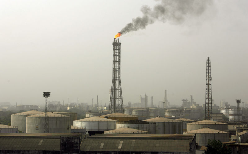 السعودية تزيد إمدادات الخام إلى مؤسسة النفط الهندية بمقدار مليوني برميل شهريا