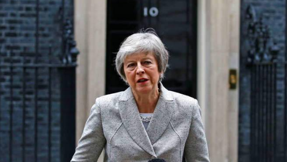 توقعات باستقالة رئيسة الوزراء البريطانية الجمعة