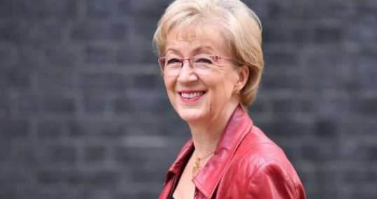 بريطانيا: استقالة وزيرة شؤون البرلمان احتجاجاً على إدارة ماي لملف بريكست