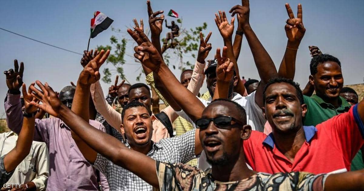 السودان.. البرهان يدعو "الحرية والتغيير" لمفاوضات غير مشروطة